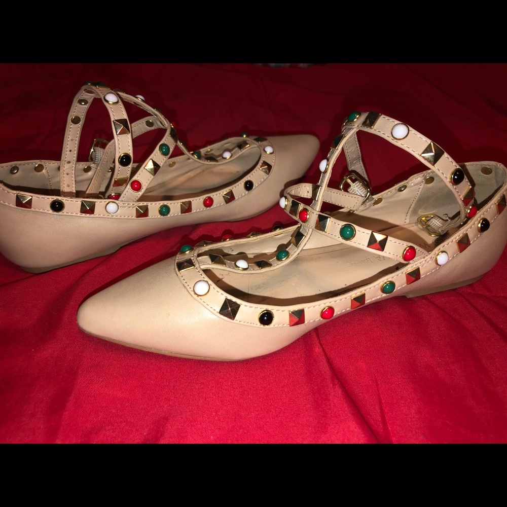 Shoes - Picture 4 of 4
